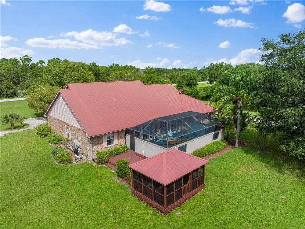 930 90th Avenue Vero Beach, FL 32966