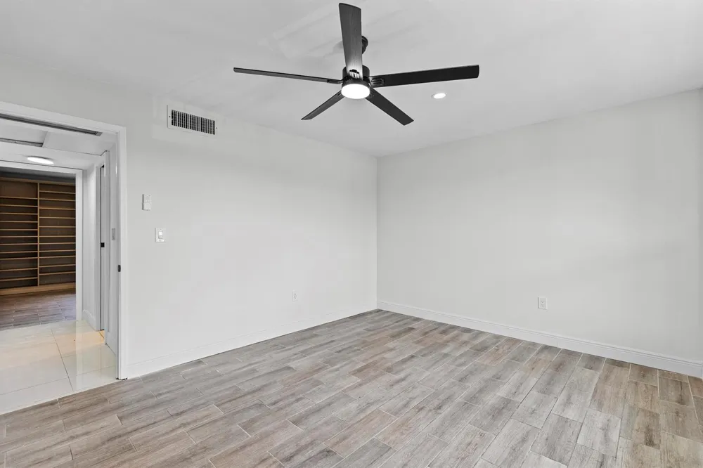 809 W Oakland Park Boulevard #K12 Oakland Park, FL 33311