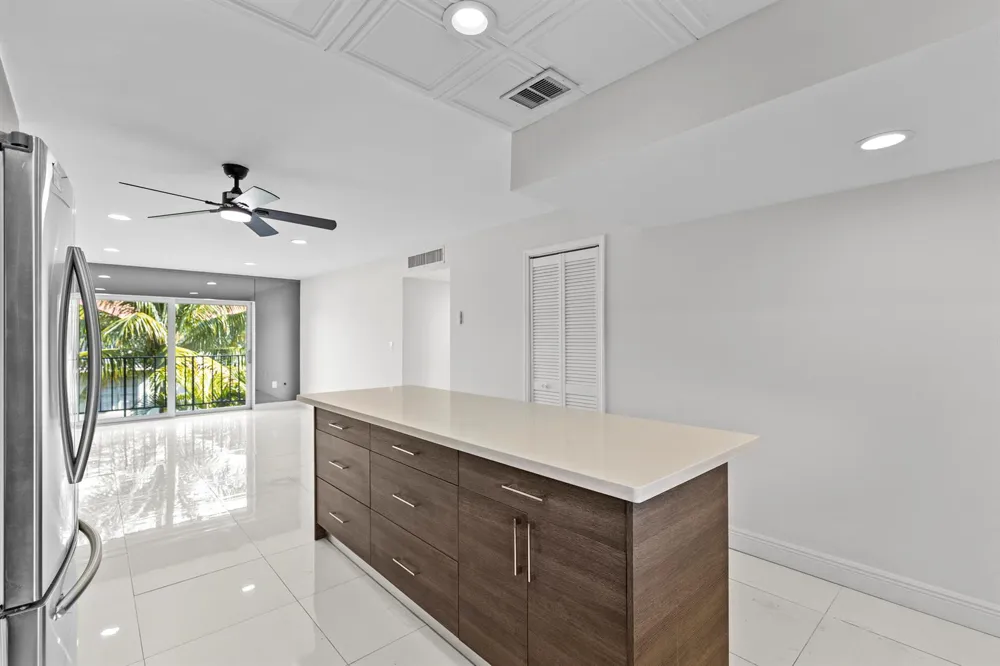 809 W Oakland Park Boulevard #K12 Oakland Park, FL 33311