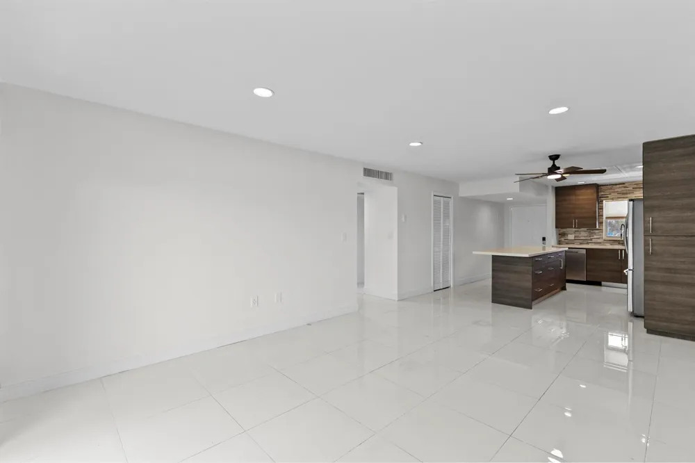 809 W Oakland Park Boulevard #K12 Oakland Park, FL 33311
