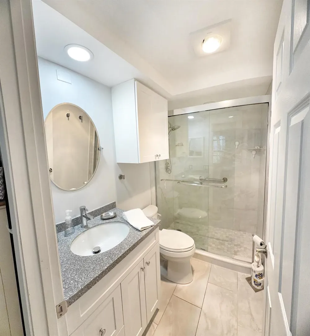 3492 NE Causeway Boulevard #101 Jensen Beach, FL 34957