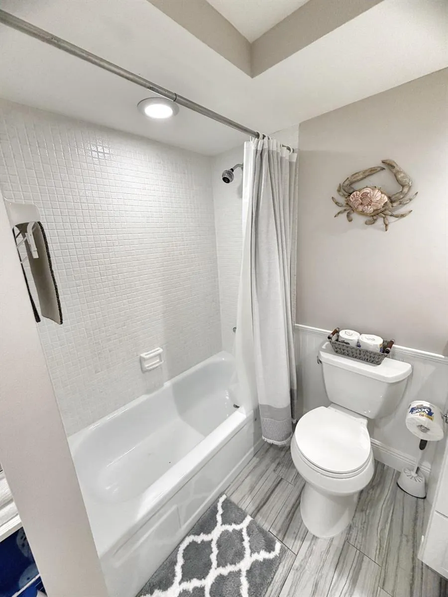 3492 NE Causeway Boulevard #101 Jensen Beach, FL 34957