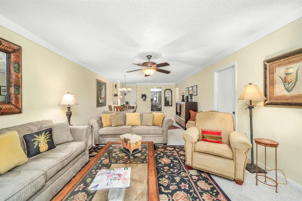 3833 Edgewater Drive Sebring, FL 33872