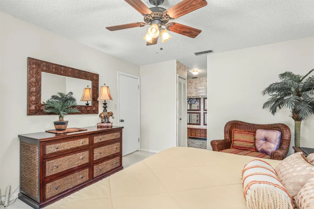 3833 Edgewater Drive Sebring, FL 33872