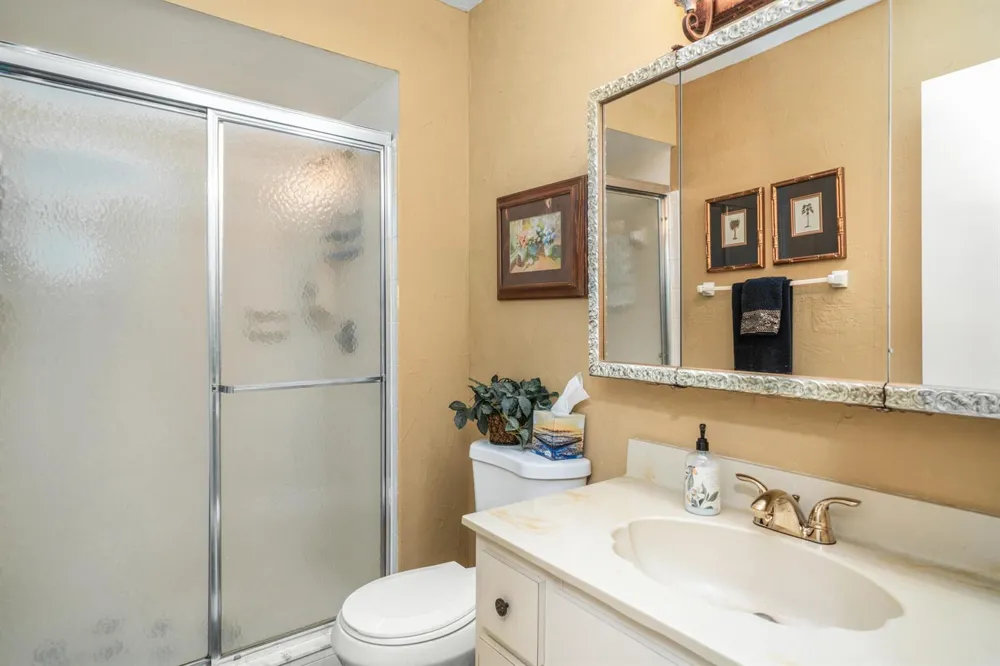 3833 Edgewater Drive Sebring, FL 33872