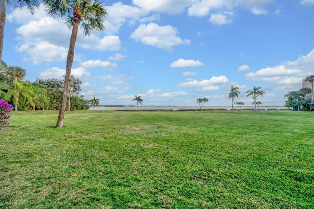 3492 NE Causeway Boulevard #103 Jensen Beach, FL 34957