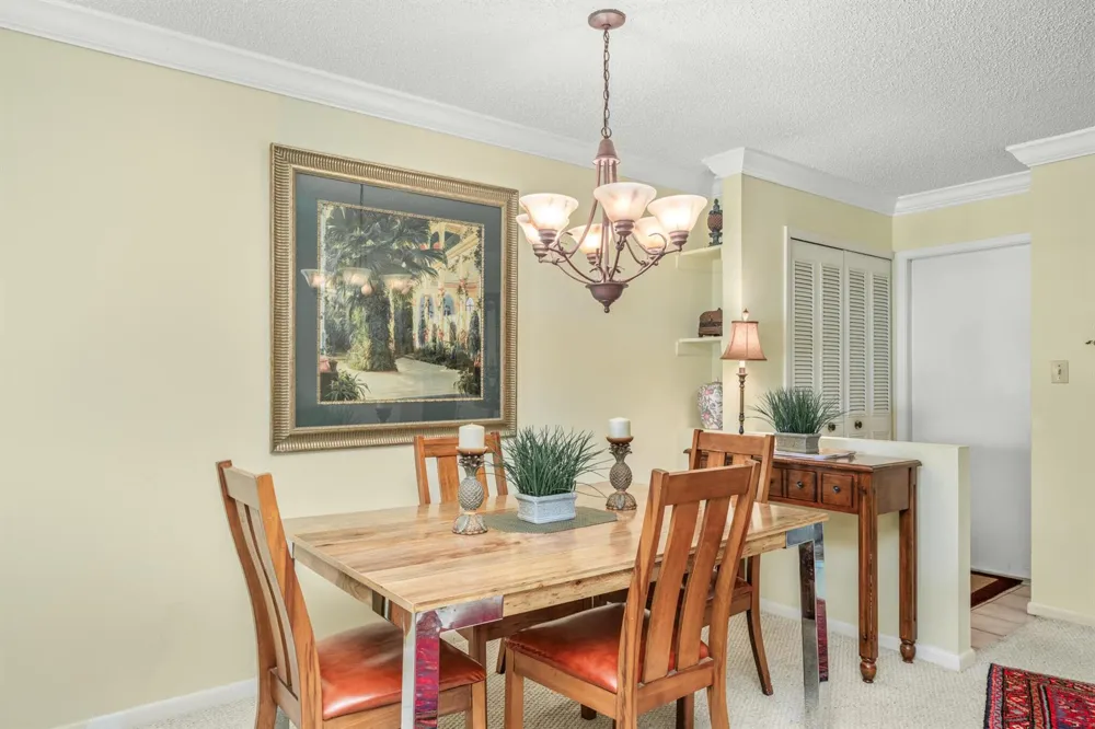 3833 Edgewater Drive Sebring, FL 33872