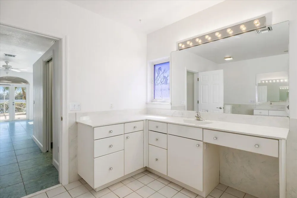 2 Seahorse Lane Vero Beach, FL 32960