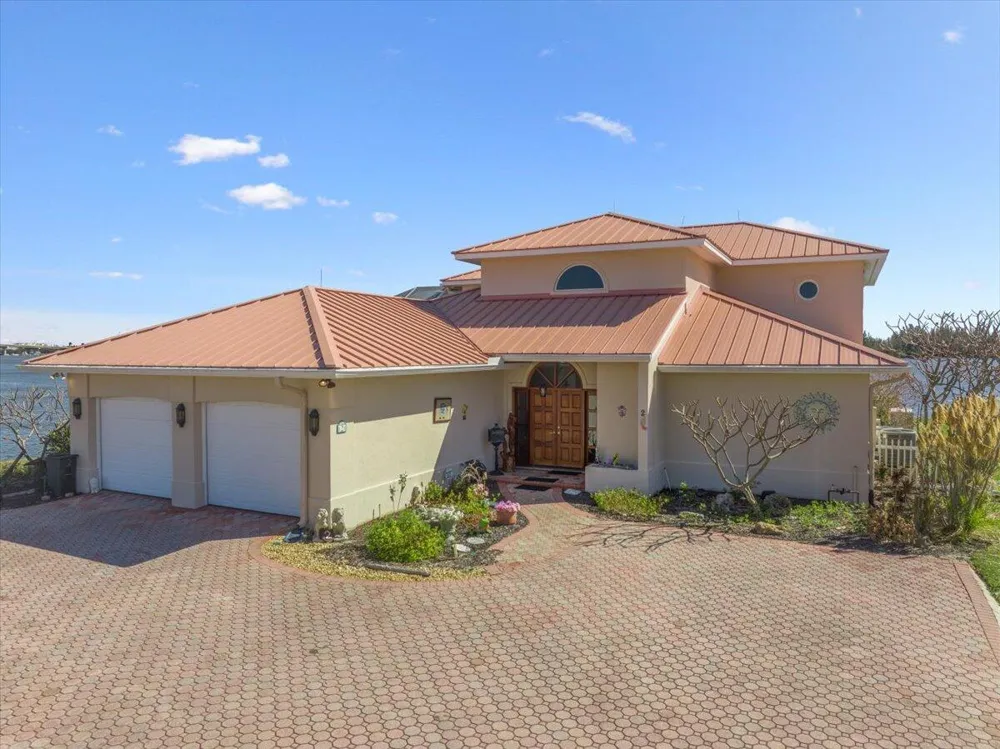 2 Seahorse Lane Vero Beach, FL 32960