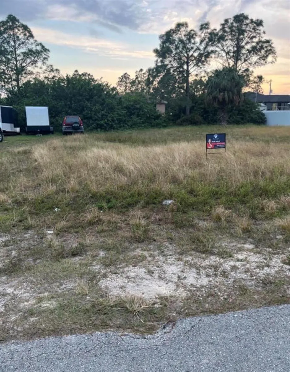 3829 23rd Street W Lehigh Acres, FL 33971