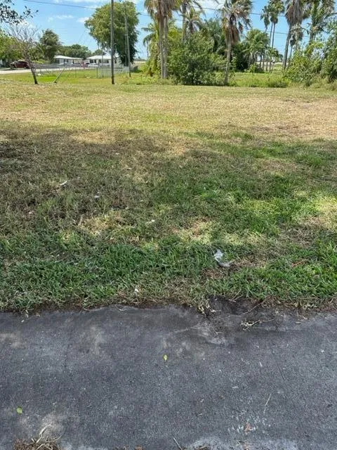 501 W Baines Terrace Pahokee, FL 33476