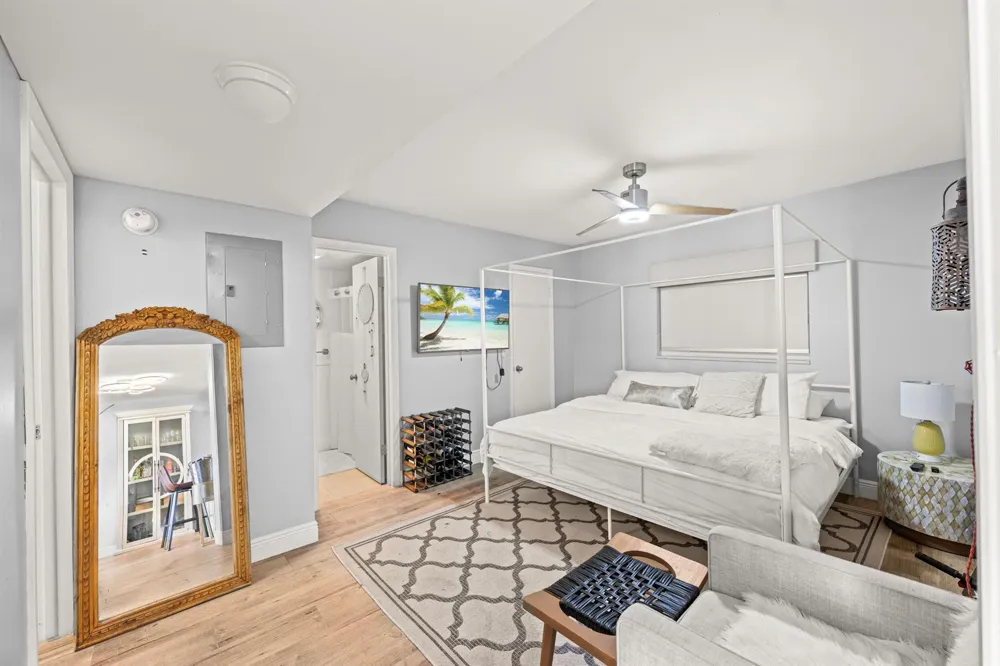 231 E Lantana Road #402 Lantana, FL 33462