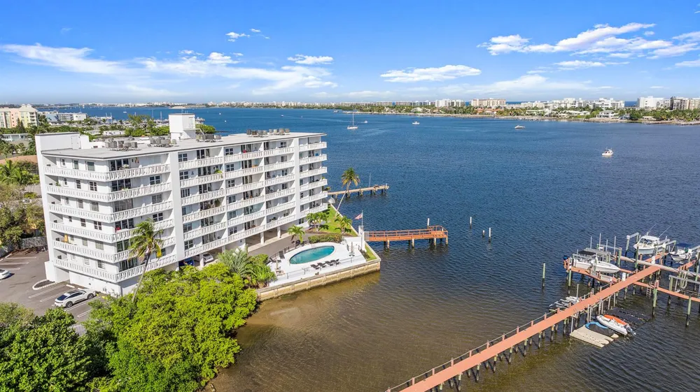 231 E Lantana Road #402 Lantana, FL 33462