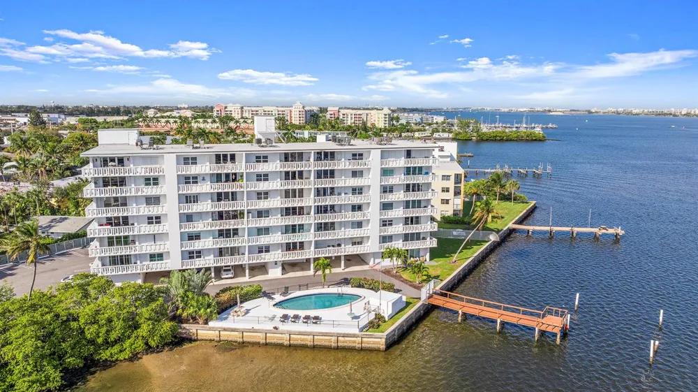 231 E Lantana Road #402 Lantana, FL 33462