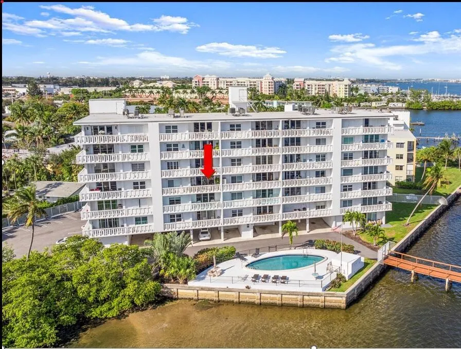 231 E Lantana Road #402 Lantana, FL 33462