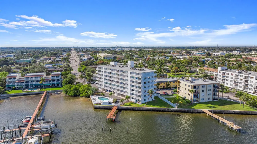 231 E Lantana Road #402 Lantana, FL 33462