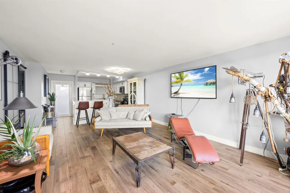 231 E Lantana Road #402 Lantana, FL 33462