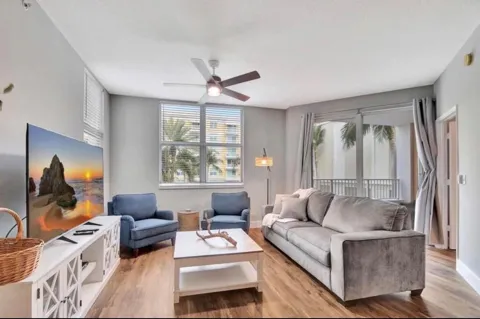804 E Windward Way #316