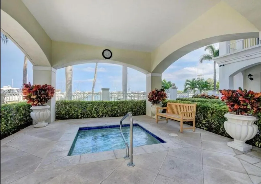 804 E Windward Way #316 Lantana, FL 33462