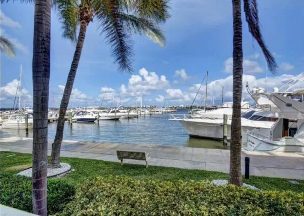 804 E Windward Way #316 Lantana, FL 33462