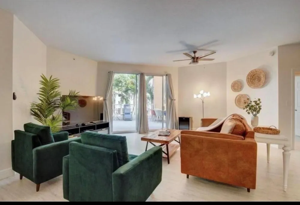 802 W Windward Way #216 Lantana, FL 33462
