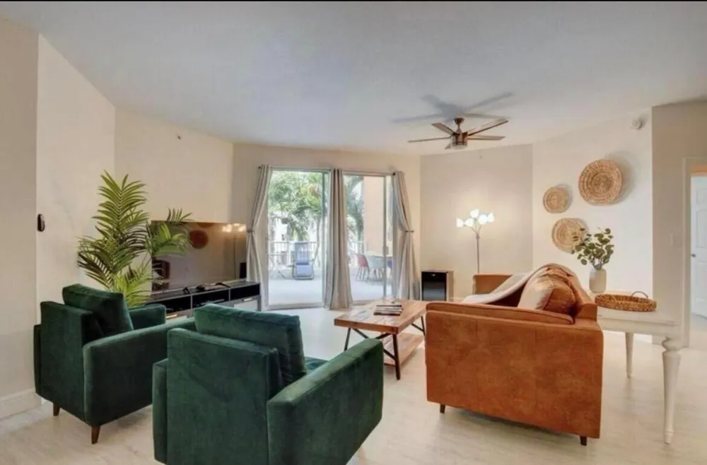 802 W Windward Way #216 Lantana, FL 33462