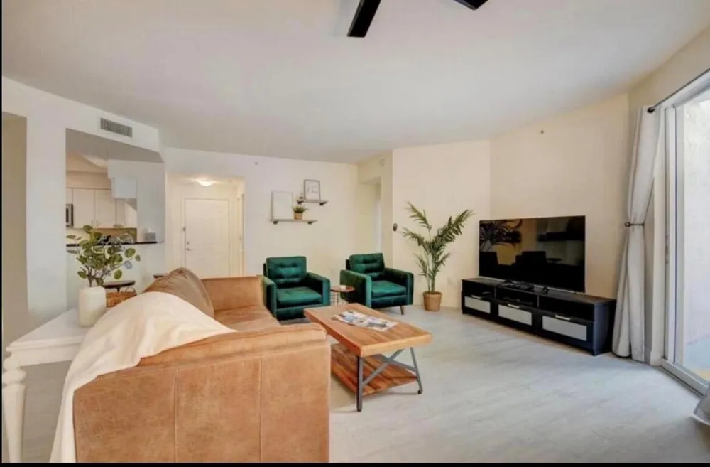802 W Windward Way #216 Lantana, FL 33462