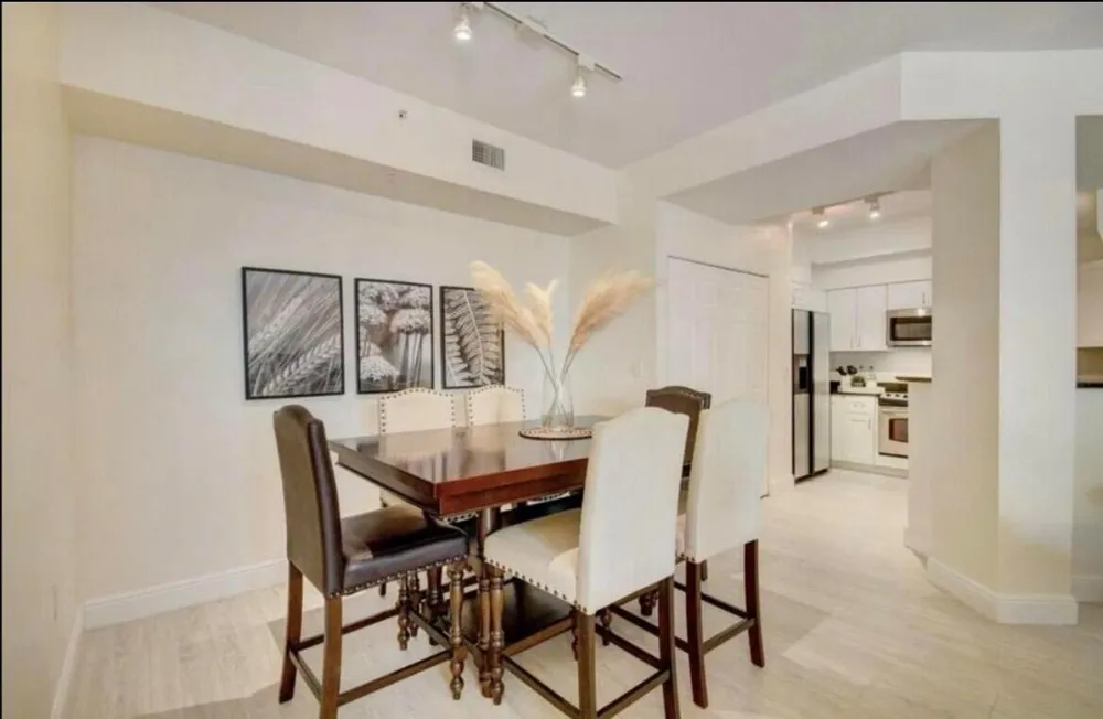 802 W Windward Way #216 Lantana, FL 33462