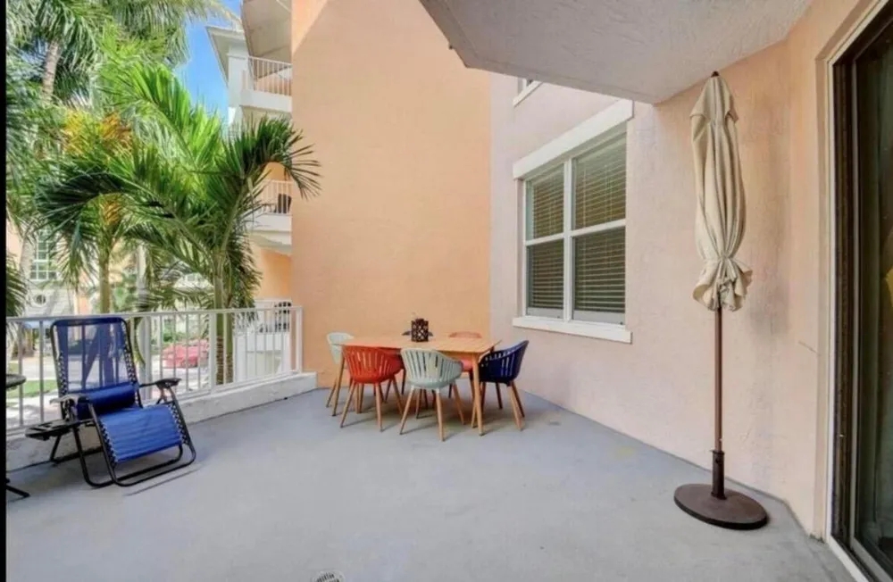802 W Windward Way #216 Lantana, FL 33462