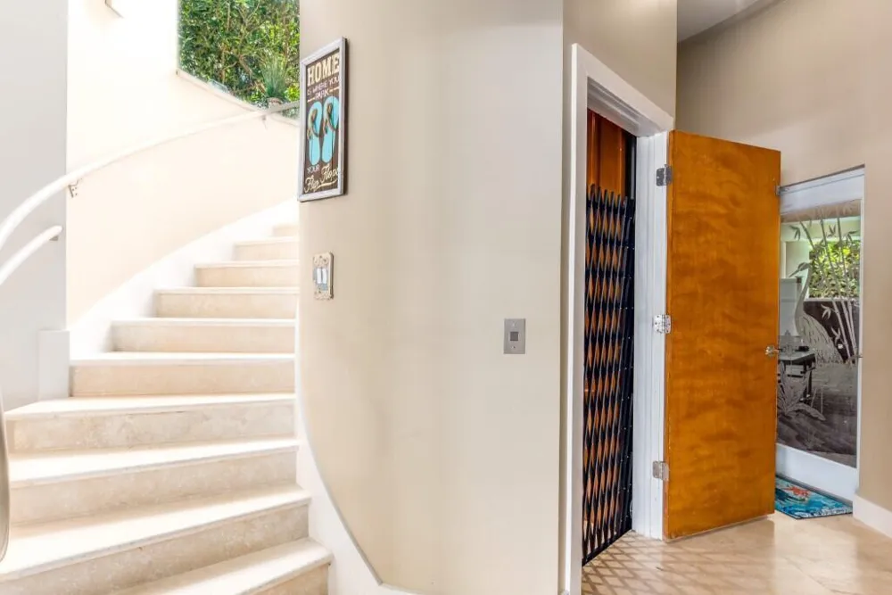 10330 S Ocean Drive Hutchinson Island, FL 34949