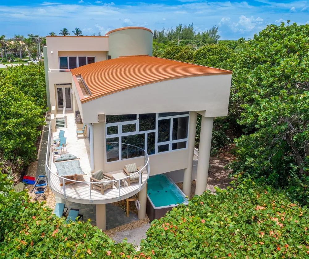 10330 S Ocean Drive Hutchinson Island, FL 34949