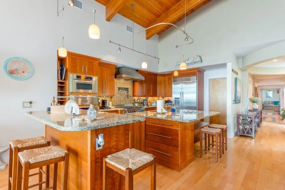 10330 S Ocean Drive Hutchinson Island, FL 34949