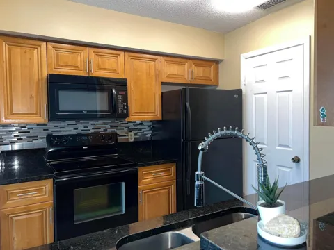 815 W Boynton Beach Boulevard #7-205