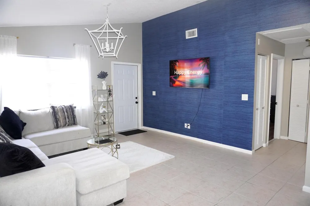 8731 Uranus Terrace West Palm Beach, FL 33403