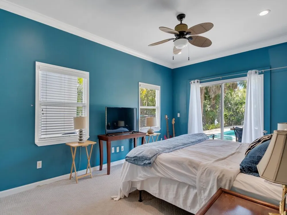 527 E Causeway Boulevard Vero Beach, FL 32963