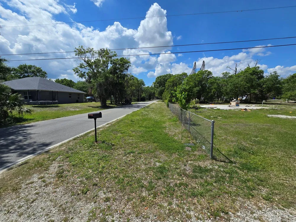 144 Elm Street Fellsmere, FL 32948