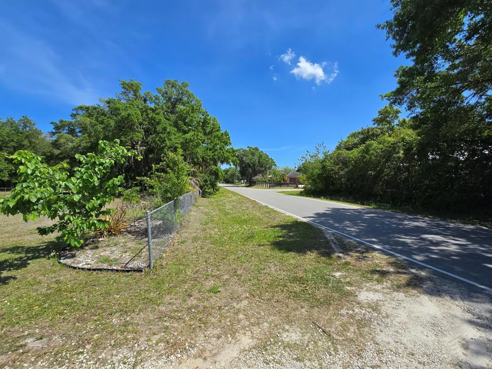 144 Elm Street Fellsmere, FL 32948