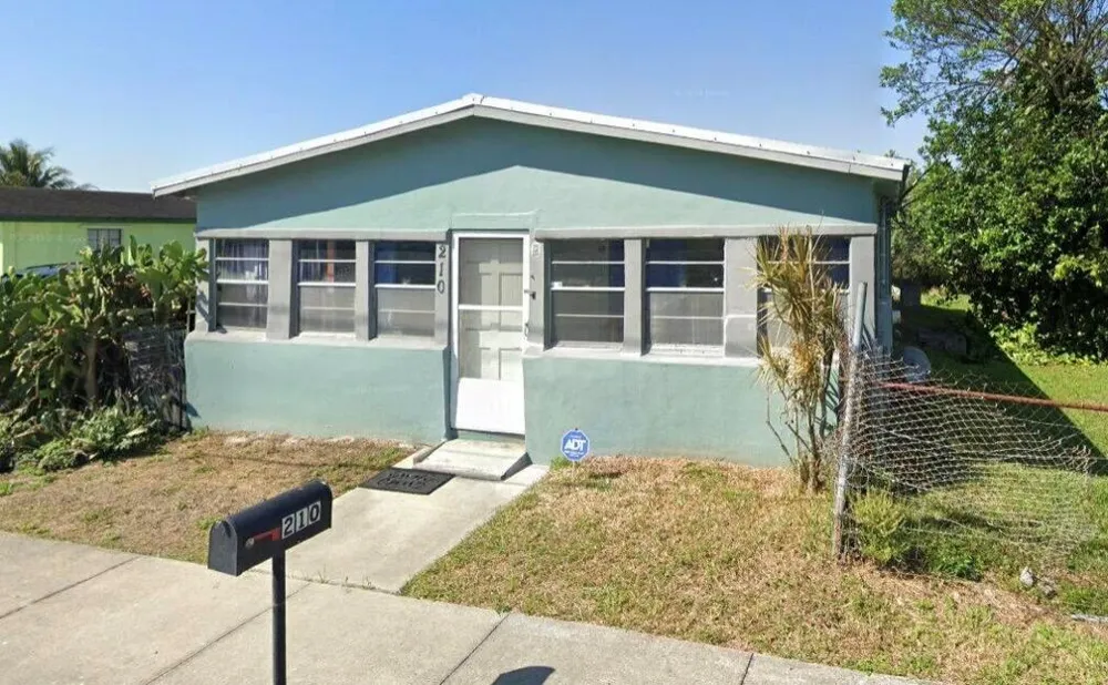 210 SW 12th Avenue SW South Bay, FL 33493