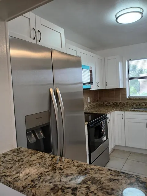 4760 Lucerne Lakes Boulevard W #405