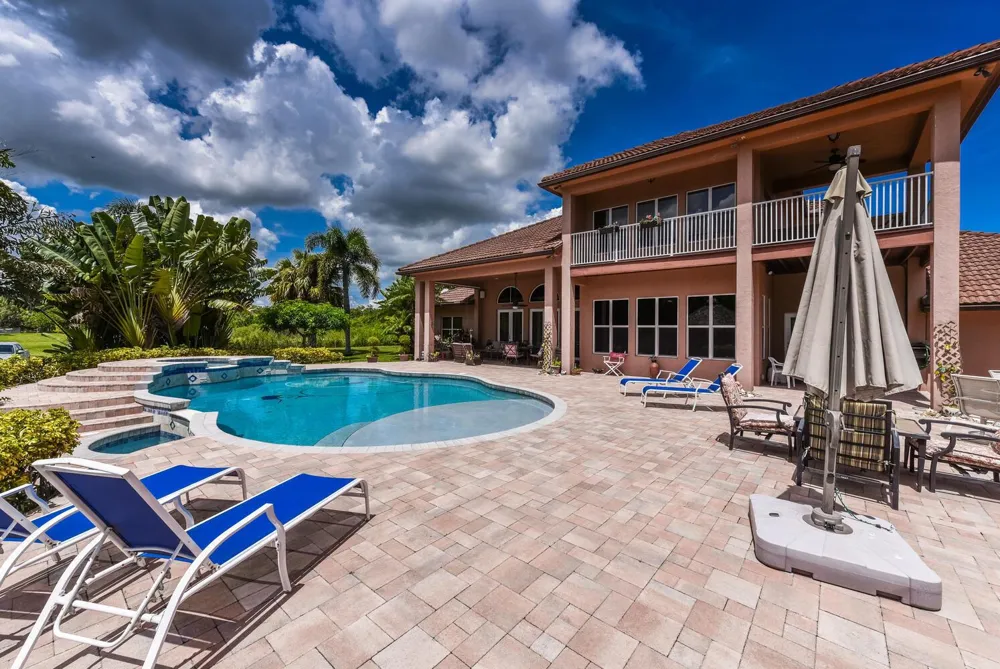 3646 S Jenkins Road Fort Pierce, FL 34981