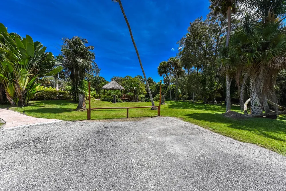 3646 S Jenkins Road Fort Pierce, FL 34981