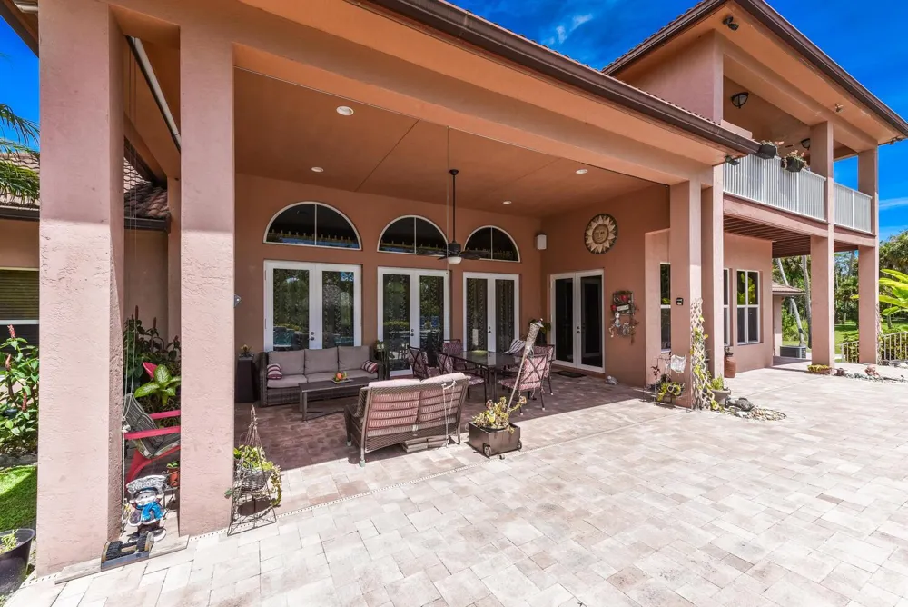 3646 S Jenkins Road Fort Pierce, FL 34981