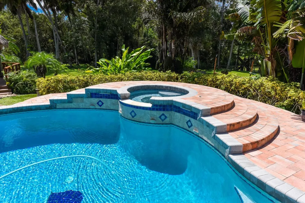 3646 S Jenkins Road Fort Pierce, FL 34981