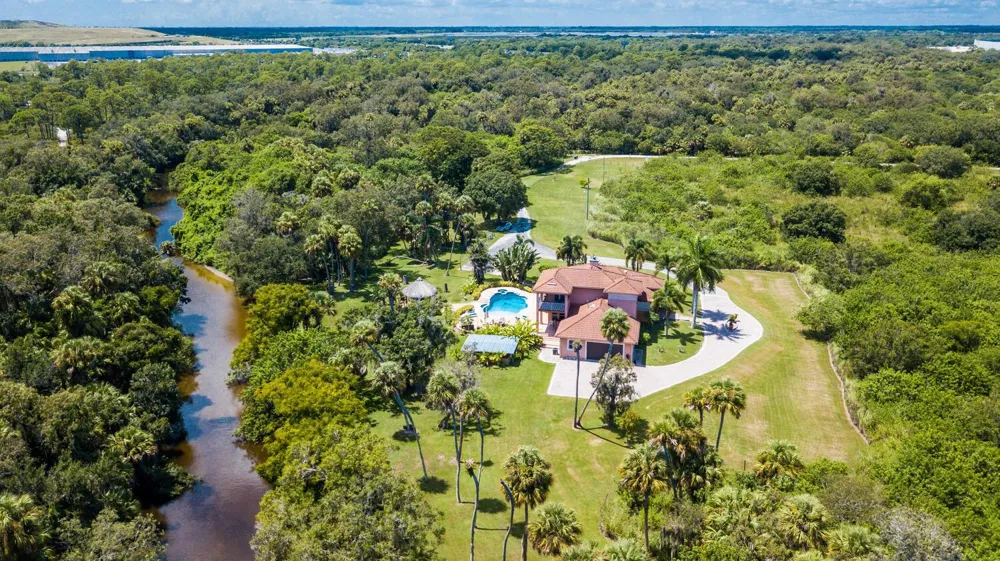 3646 S Jenkins Road Fort Pierce, FL 34981