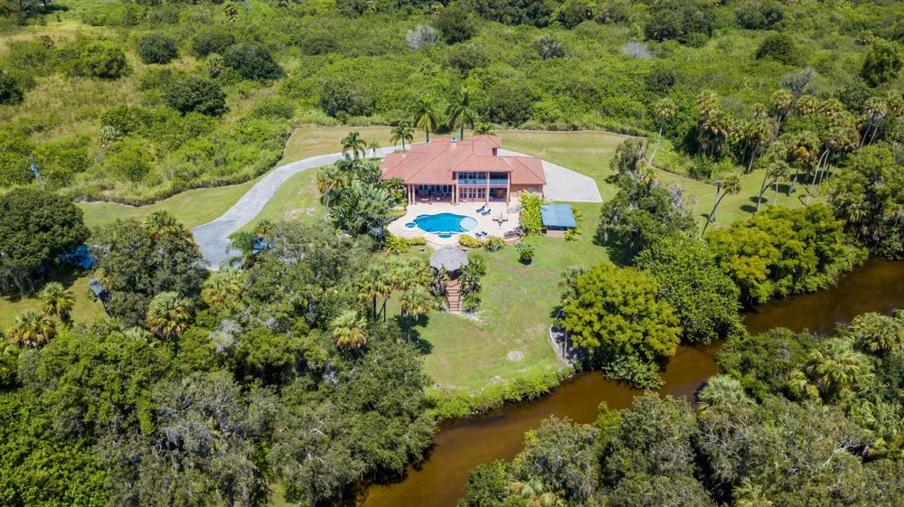 3646 S Jenkins Road Fort Pierce, FL 34981