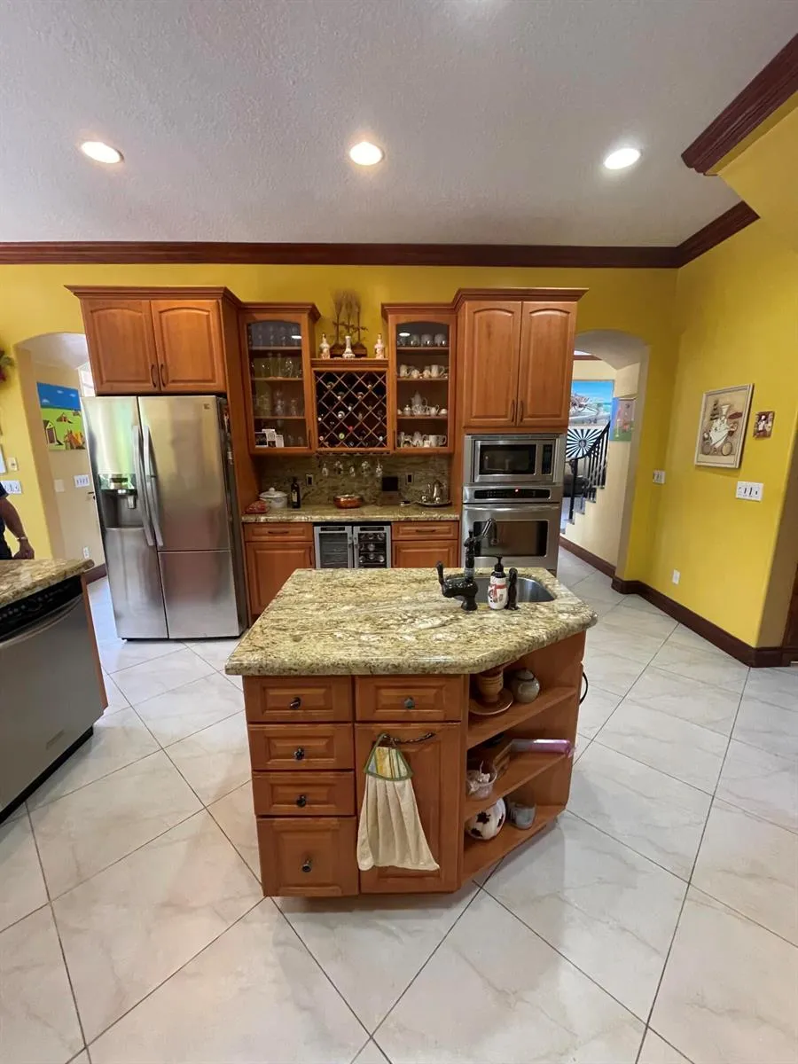 3646 S Jenkins Road Fort Pierce, FL 34981