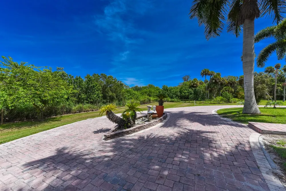 3646 S Jenkins Road Fort Pierce, FL 34981