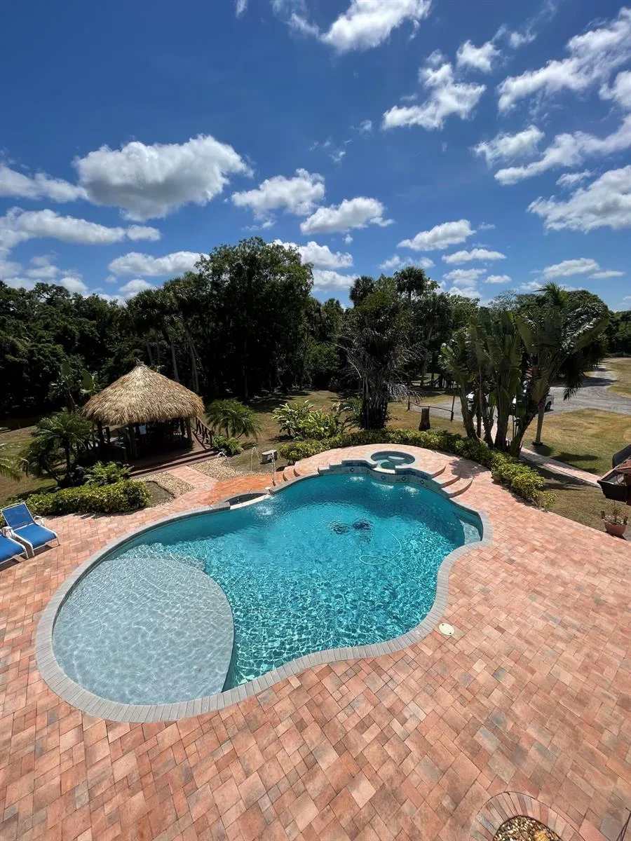3646 S Jenkins Road Fort Pierce, FL 34981