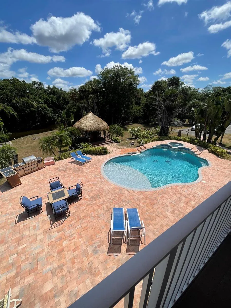 3646 S Jenkins Road Fort Pierce, FL 34981