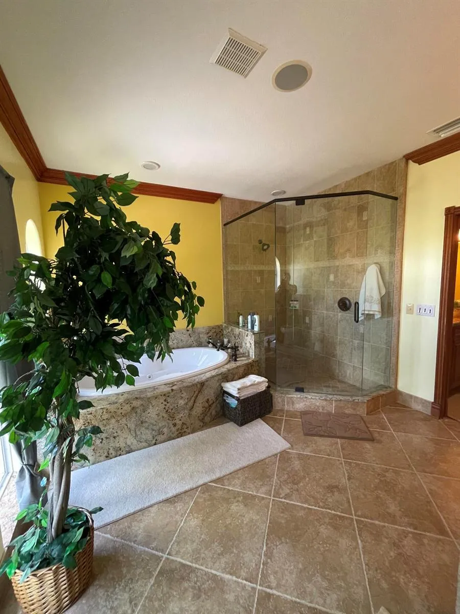 3646 S Jenkins Road Fort Pierce, FL 34981